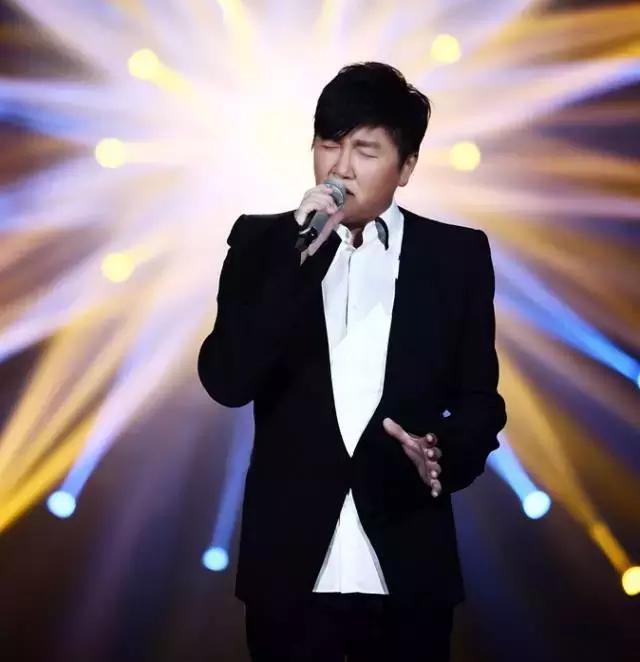 他较真、激情又平和，只为华语乐坛“第一男声”