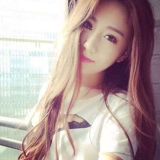 内扣梨花卷教程,梨花烫中长发内扣梨花卷图片