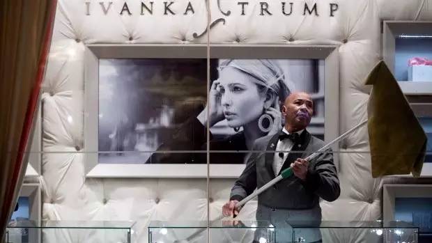 ferragamo新logo,ferragamo发布会图片