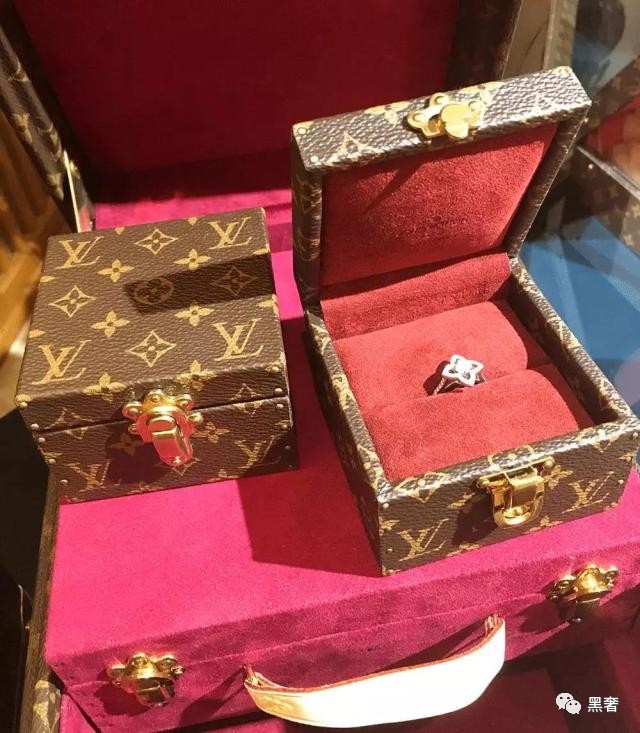 lv的特别定制,lv定制是什么