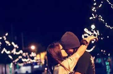 有一个很疼你的男朋友是什么体验,男朋友很疼自己是什么体验