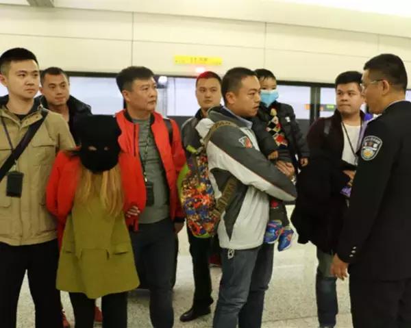 龙岗公安春节剪影丨你们上班啦？！我们还没“下岗”呐！