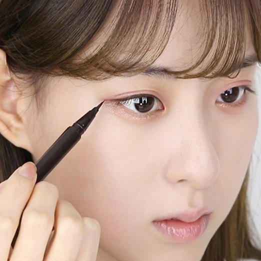 画眼线总是晕,画眼线晕色最好的解决方法