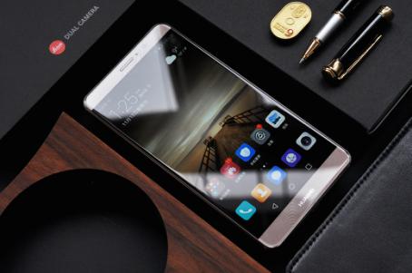 华为三款公认最好的荣耀手机排行,1500左右华为手机和荣耀手机推荐