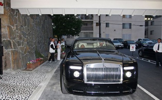 贝克汉姆年轻时和贝嫂,贝嫂和贝克汉姆分头带娃