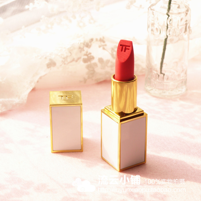 什么颜色的口红适合新年涂,适合新年的平价口红