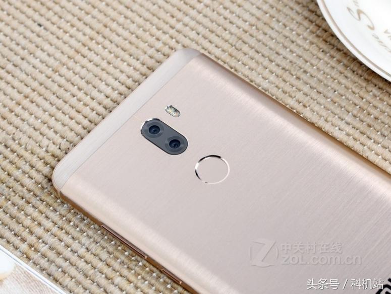 小米5splus值得入手吗,小米5splus颜值怎么样