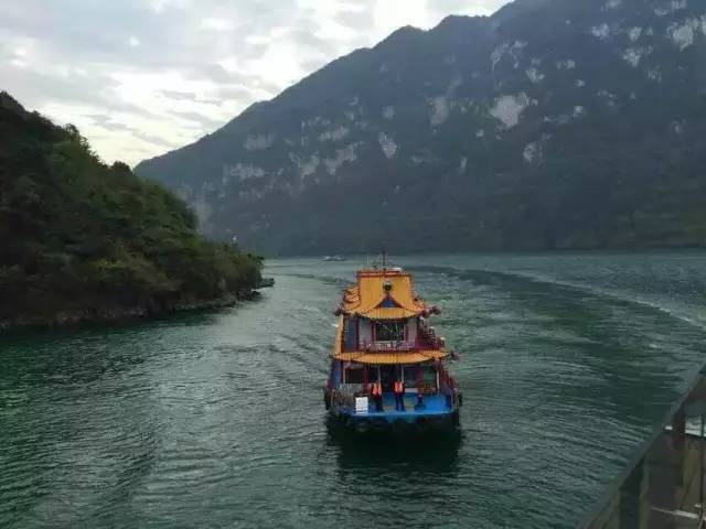 宜昌三峡恩施神农架武当山旅游团,宜昌三峡恩施