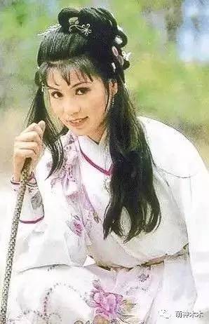 翁美玲是怎样一个女子？娱乐圈明星好友这样评价她，看完好心疼