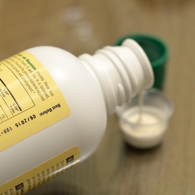 单补钙好还是钙镁锌一起补好,宝宝到底要不要补钙镁锌