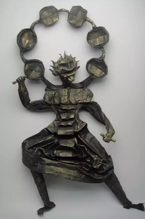 8小时以外的事决定了你的一生！刘通用折纸，创造出了无限可能！