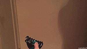 最怂的猫可能是只假猫,一动不动还以为是假猫