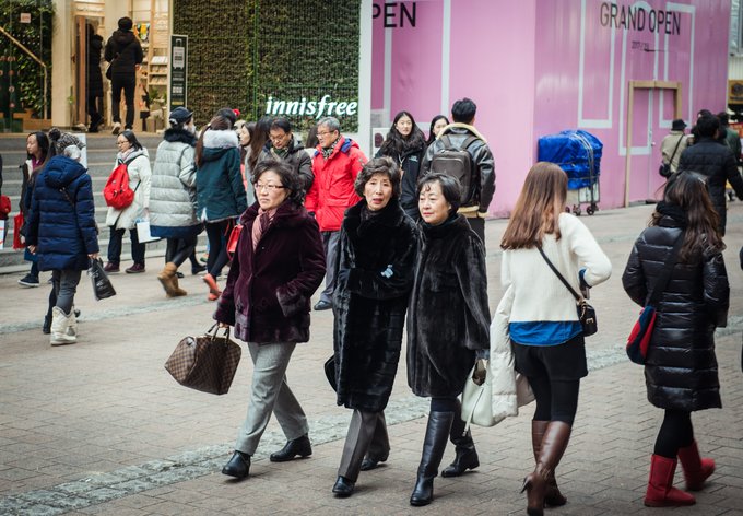 明洞韩国首尔的购物天堂,首尔明洞高档购物中心