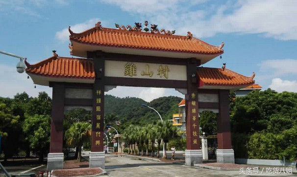 珠海鸡山村美食,珠海正宗蟹皇煲鸡