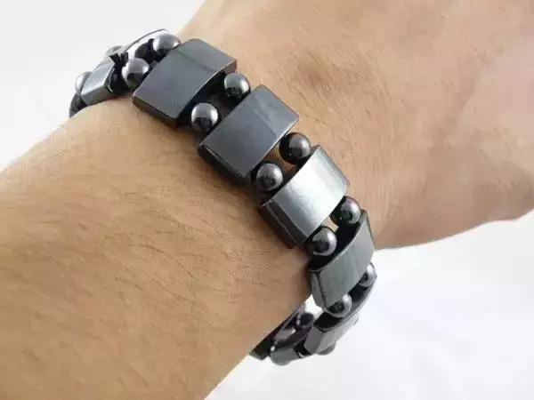 这种物质曾被当作保健成分,受害者的遗骨因此发光上千年