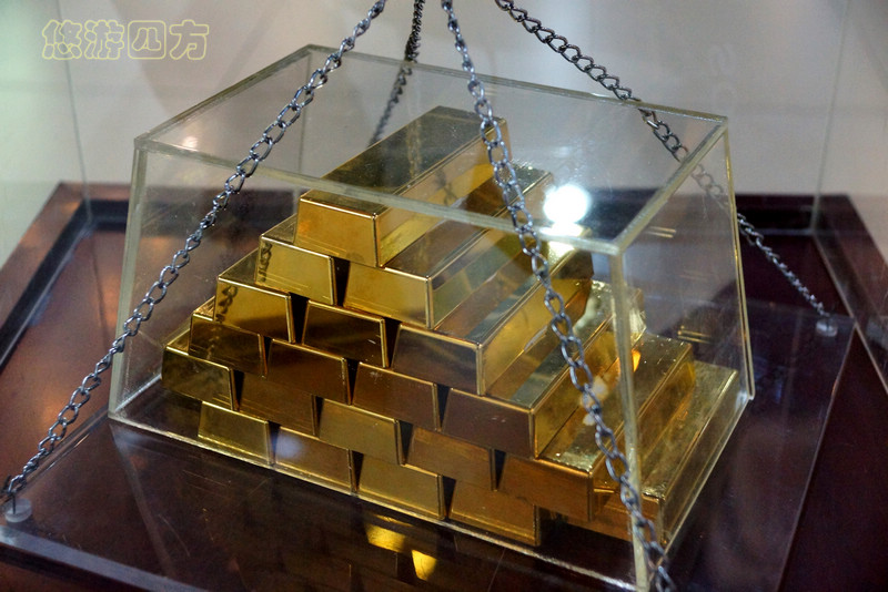 10万人民币现金有多高,8000万人民币现金有多重图文