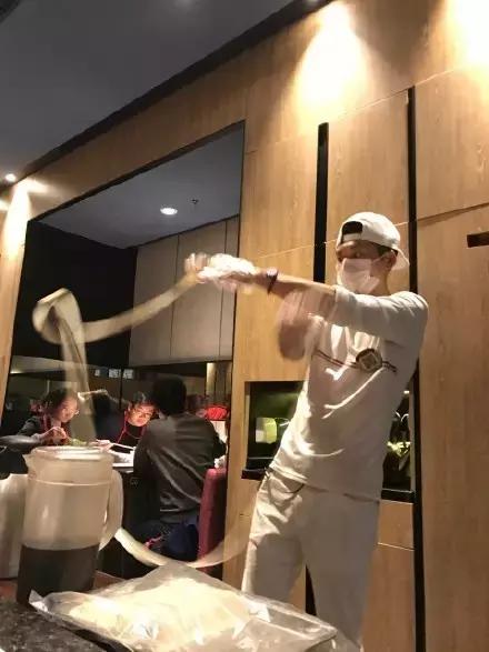 女朋友要把我送到海底捞做培训