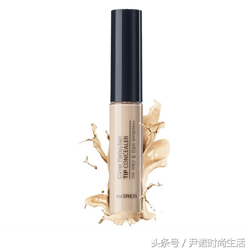 她妆前满脸暗疮,妆后美若天仙