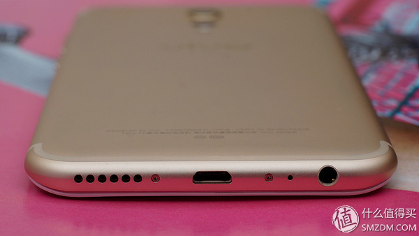 vivoxplay6内外屏是一体的吗,vivoxplay6曲面屏参数