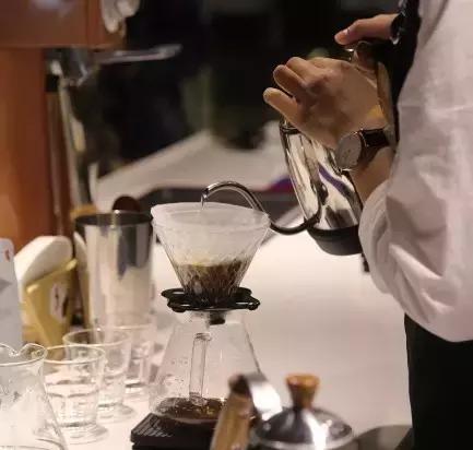 让更多人爱上牛奶,让更多人爱上喝牛奶