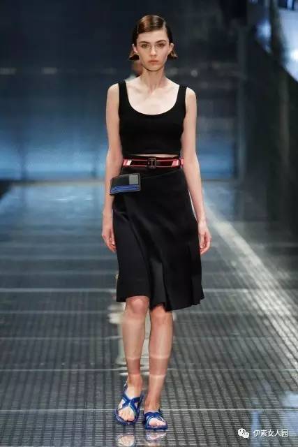 普拉达prada时装秀采访,2019普拉达prada秋冬时装周