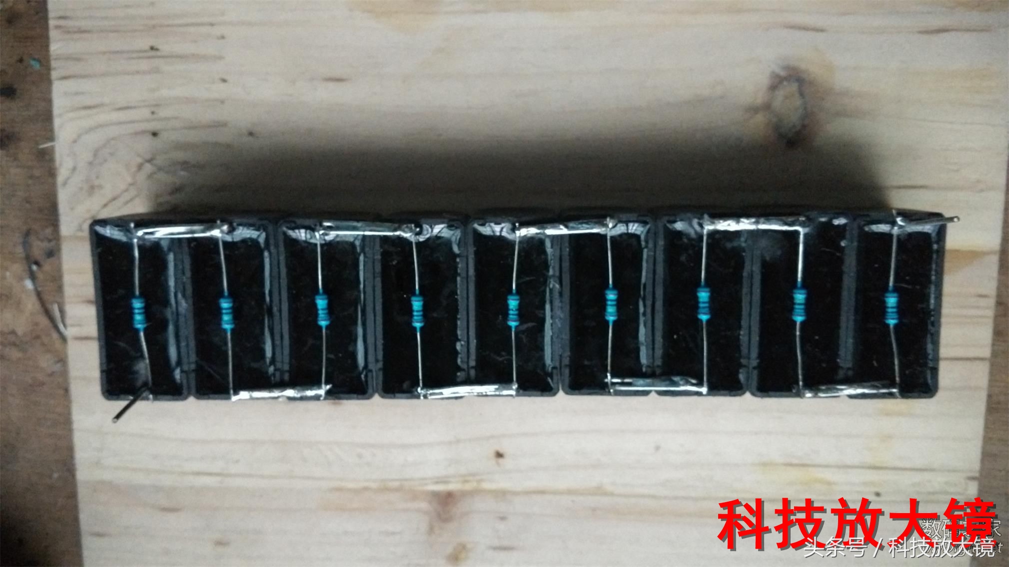 特斯拉线圈闪电制作教程,特斯拉线圈人造闪电原理及制作