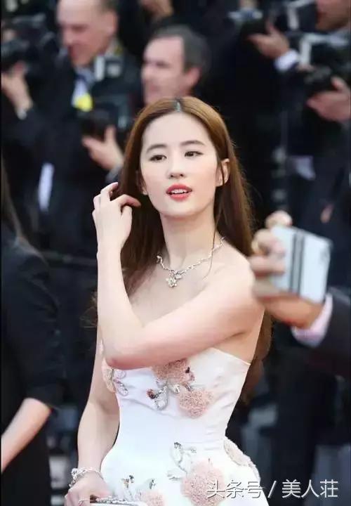 香奈儿唐嫣同款口红,杨幂刘诗诗同款口红色号