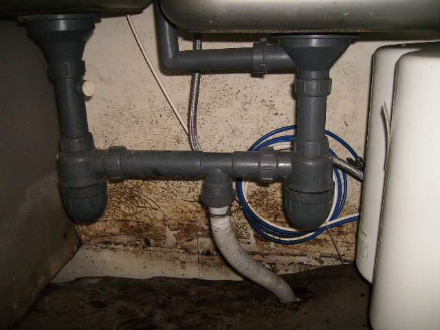 厨房橱柜很臭怎么处理,超级恶心的厨房