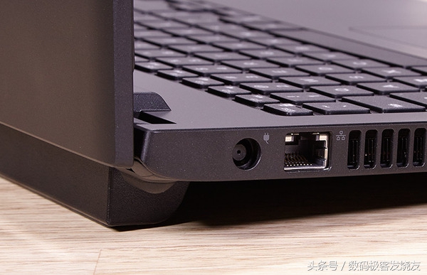 戴尔latitude5500评测,戴尔笔记本latitude15