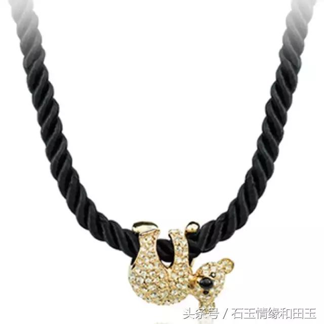 玉器挂绳的正确戴法,玉器挂绳挑选有讲究