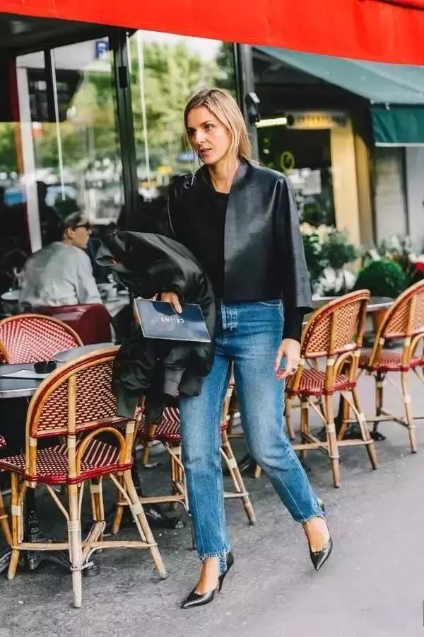 只要心够浪，每天都是假期！穿着这条时髦踩脚裤去度假吧