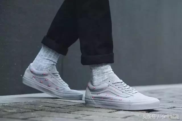 今年买的球鞋,vans最值得买的联名鞋子
