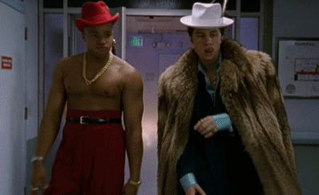 权志龙穿黑貂视频,权志龙穿黑貂演唱会