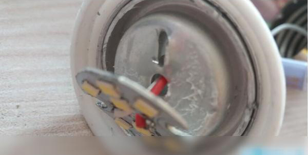 拆led灯管教程,拆led吸顶灯