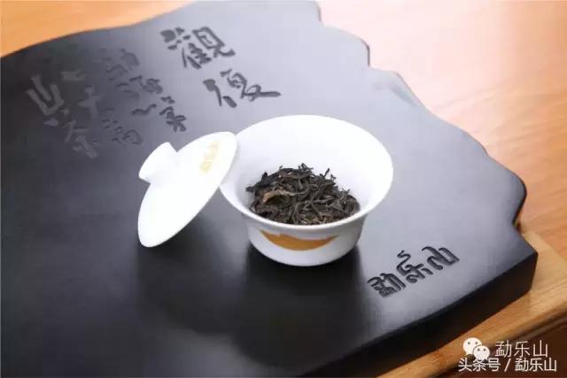 车内品茶氛围,怎样在家营造一种饮茶的氛围