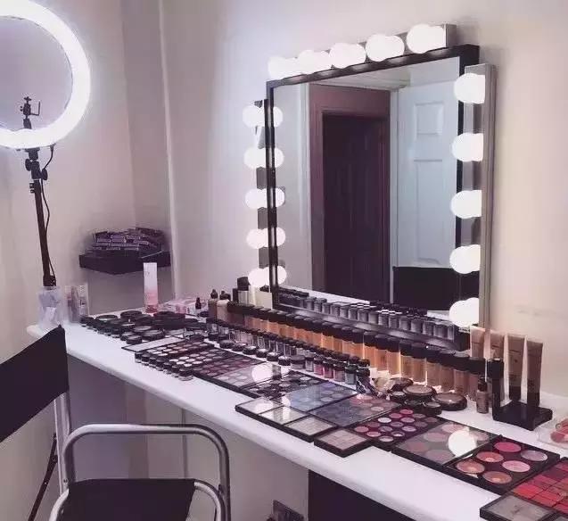 sad!我可能买了一个假化妆台!