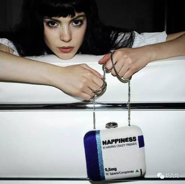 情人节买包包给女朋友,情人节买包子送包视频