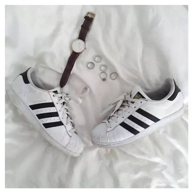 这个肉乎乎身高不到160的女孩，却被网评为最美时尚教主！