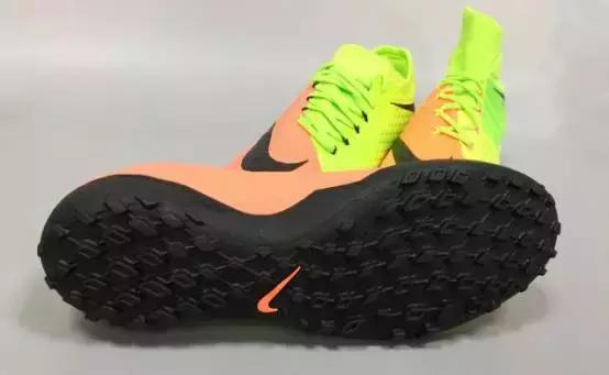 错过他你可能就错过了最棒的小场球鞋