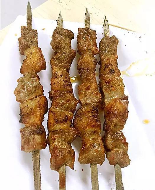 半张毛爷爷就能装逼的小馆子,让你剁手不吃土!