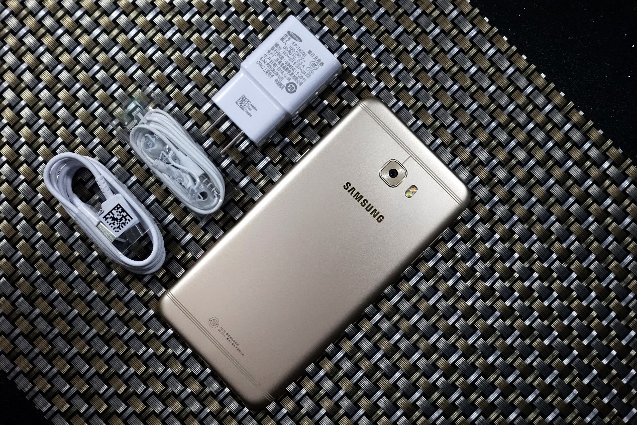 实际比刚刚好还要好三星C7Pro上手评测