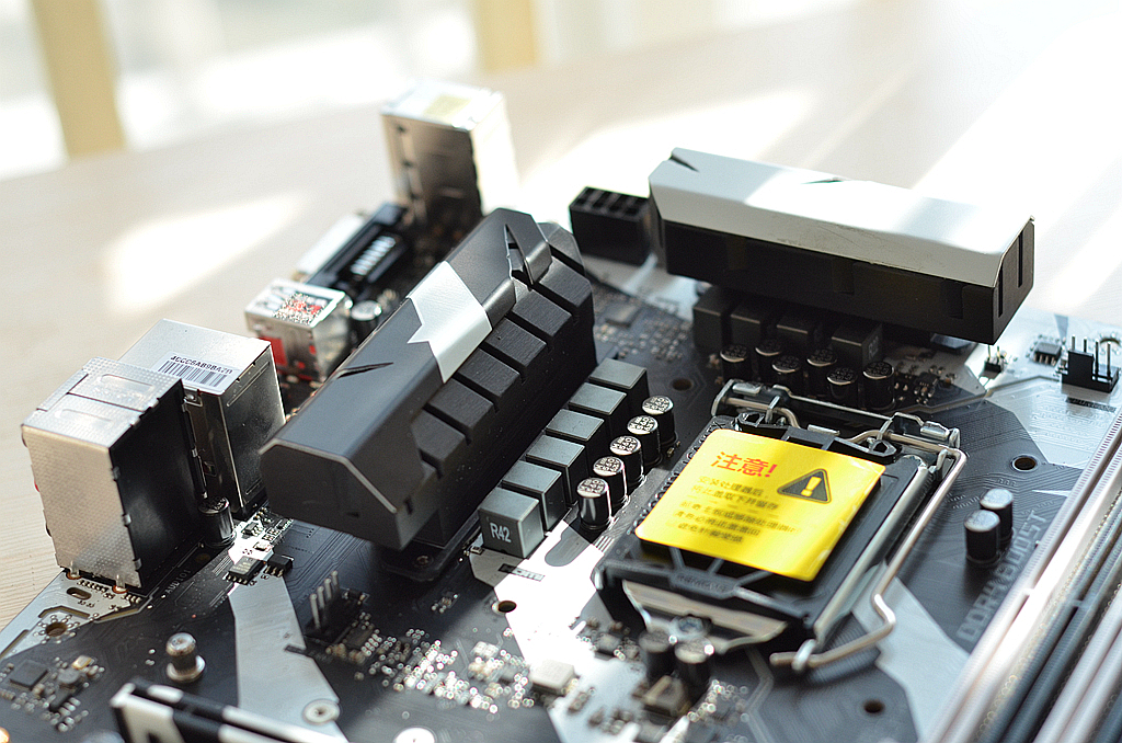 6代i5和g4560的差距,g4560双核两线程