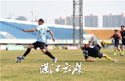 湛江足球成人培训机构,湛江体校足球教练