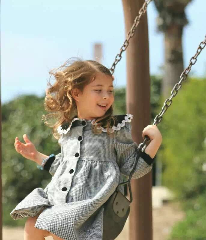 央视春晚小女孩唱歌,春晚第一个节目的小女孩