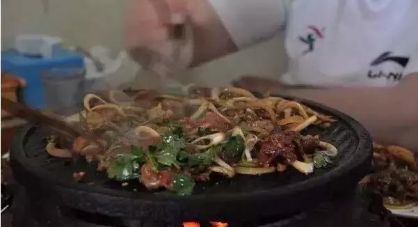 想和你一起吃遍各种美食,和你一起吃遍各地的美食