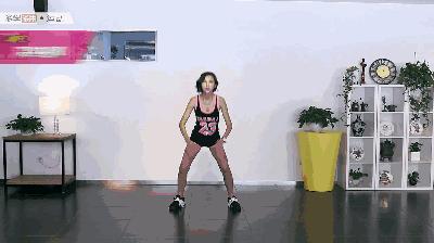 皮裤怎么穿显腿长,皮裤怎么穿才能显腿粗