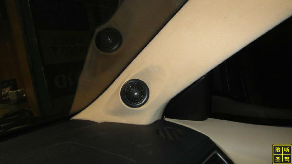 花冠音响改装最佳效果,花冠老款改装音响方案