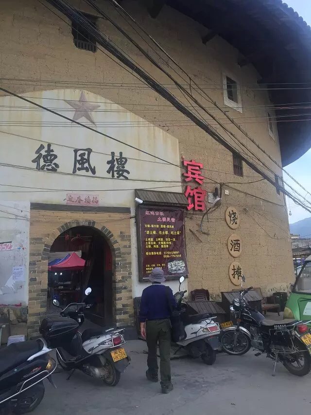 八千里路云和月的上一句,八千里路云和月一骑绝尘