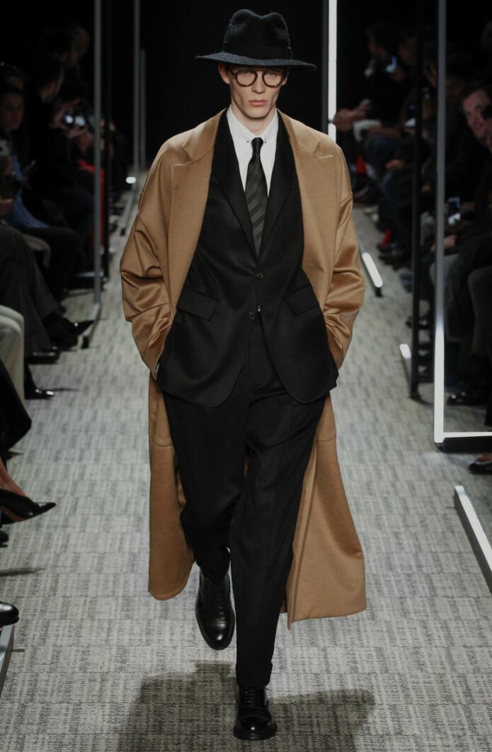 秋冬简约男装,秋冬男装流行款式