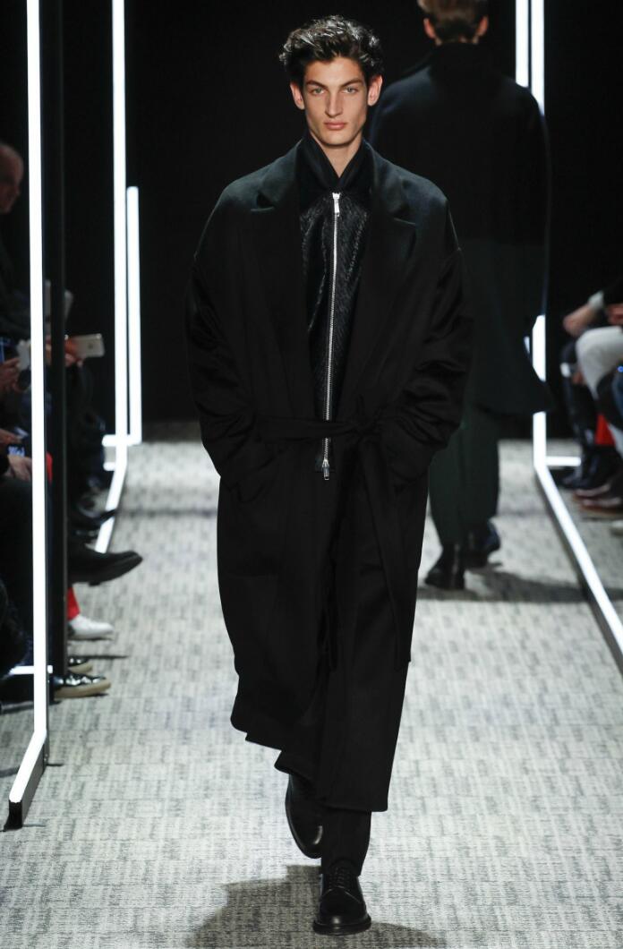 秋冬简约男装,秋冬男装流行款式